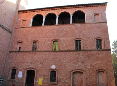 L'Abbazia di Monte Oliveto Maggiore tra i cipressi delle Crete Senesi