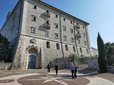 L'Abbazia di Montecassino sulla cima del monte