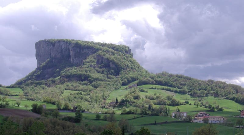 La Pietra di Bismantova sopra Castelnovo ne' Monti